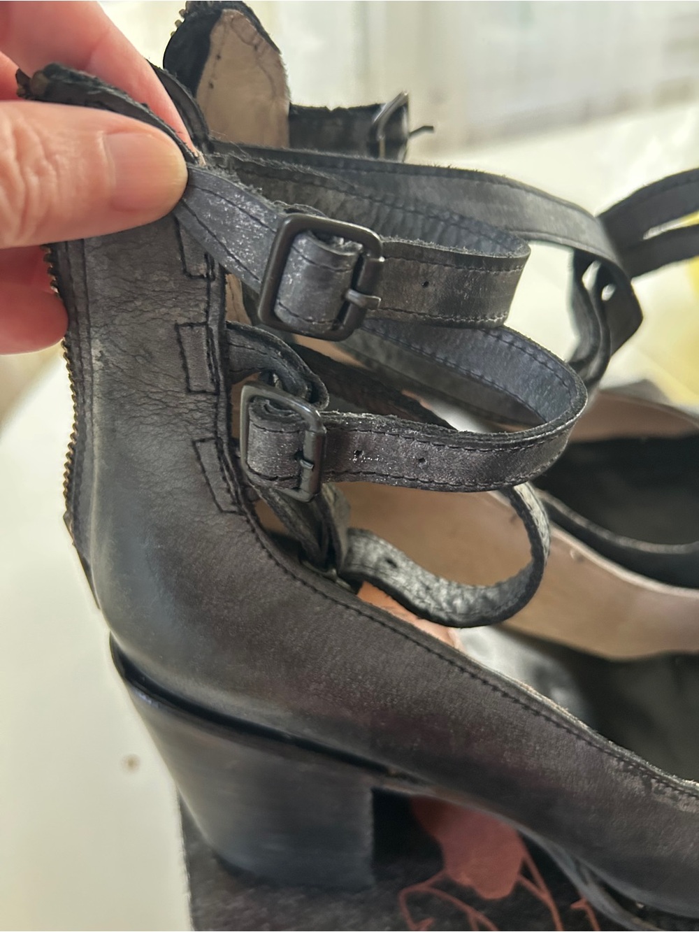 Free bird gorgeous! Black Strappy Mary Jane Block Heels - Picture 5 of 13